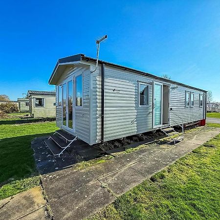 Lovely 8 Berth Caravan In Southview Holiday Park, Ref 33042Tc 스케그니스 외부 사진